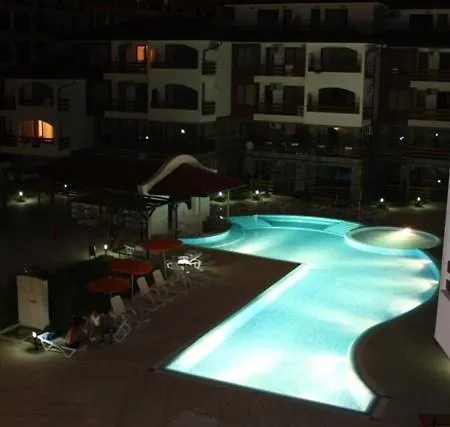 Robinson Beach Apartment 엘레니테