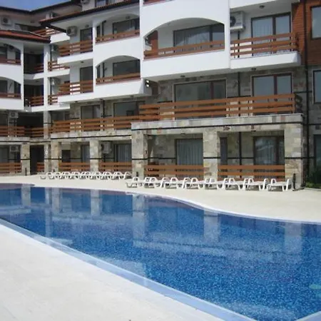 아파트 Robinson Beach Apartment 엘레니테